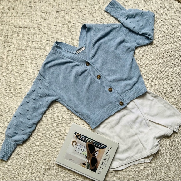 Moon and Madison Button Down Cropped Cardigan | Baby Blue | Size: L | Women - Picture 4 of 7